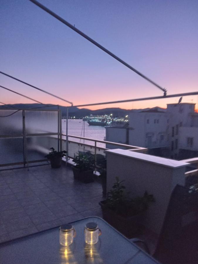 דירות וולוס Cozy Seaside Penthouse With Sea & Mountain View. מראה חיצוני תמונה