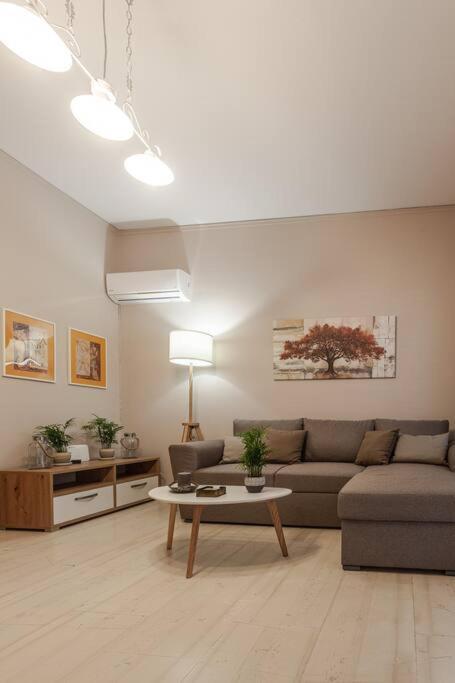 דירות וולוס Cozy Seaside Penthouse With Sea & Mountain View. מראה חיצוני תמונה
